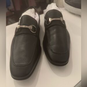 Rafa II Apron Toe Bit Loafer by
Magnanni (BLACK)